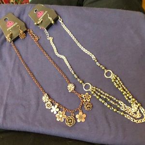 paparazzi Jewelry - Flower green paparazzi sets, NWT super cute spring paparazzi Jewelry - Flower green paparazzi sets, NWT super cute spring
